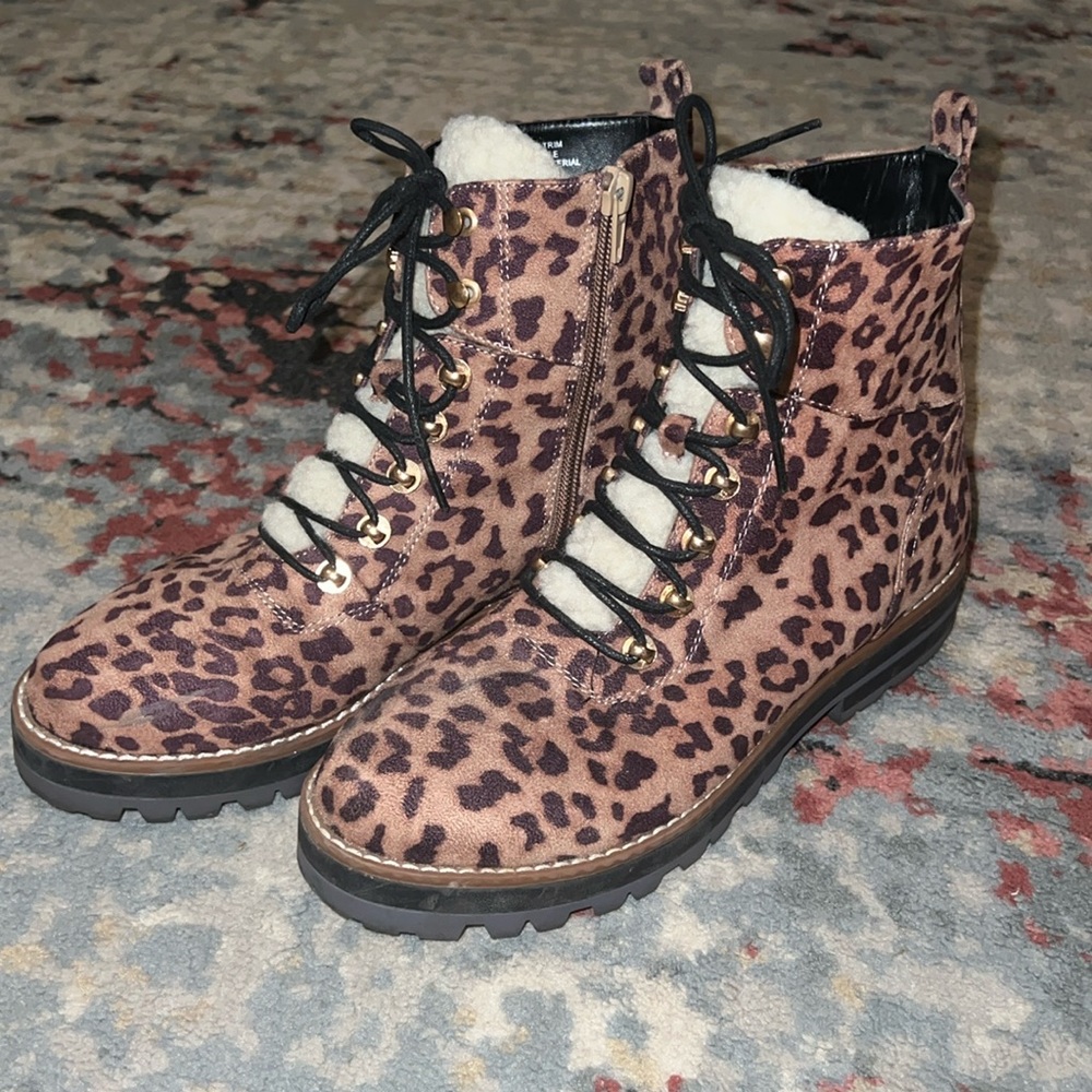 Crown & Ivy Boots